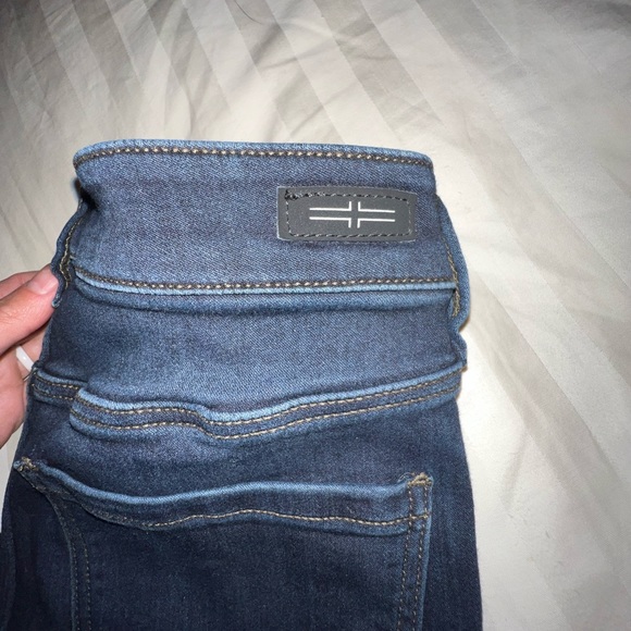 Like new petite 6/28 Los Angeles Liverpool high rise ankle jeans! - Picture 9 of 9